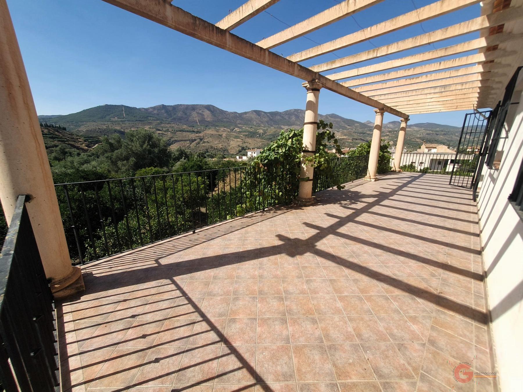 For sale of rural property in Lecrín