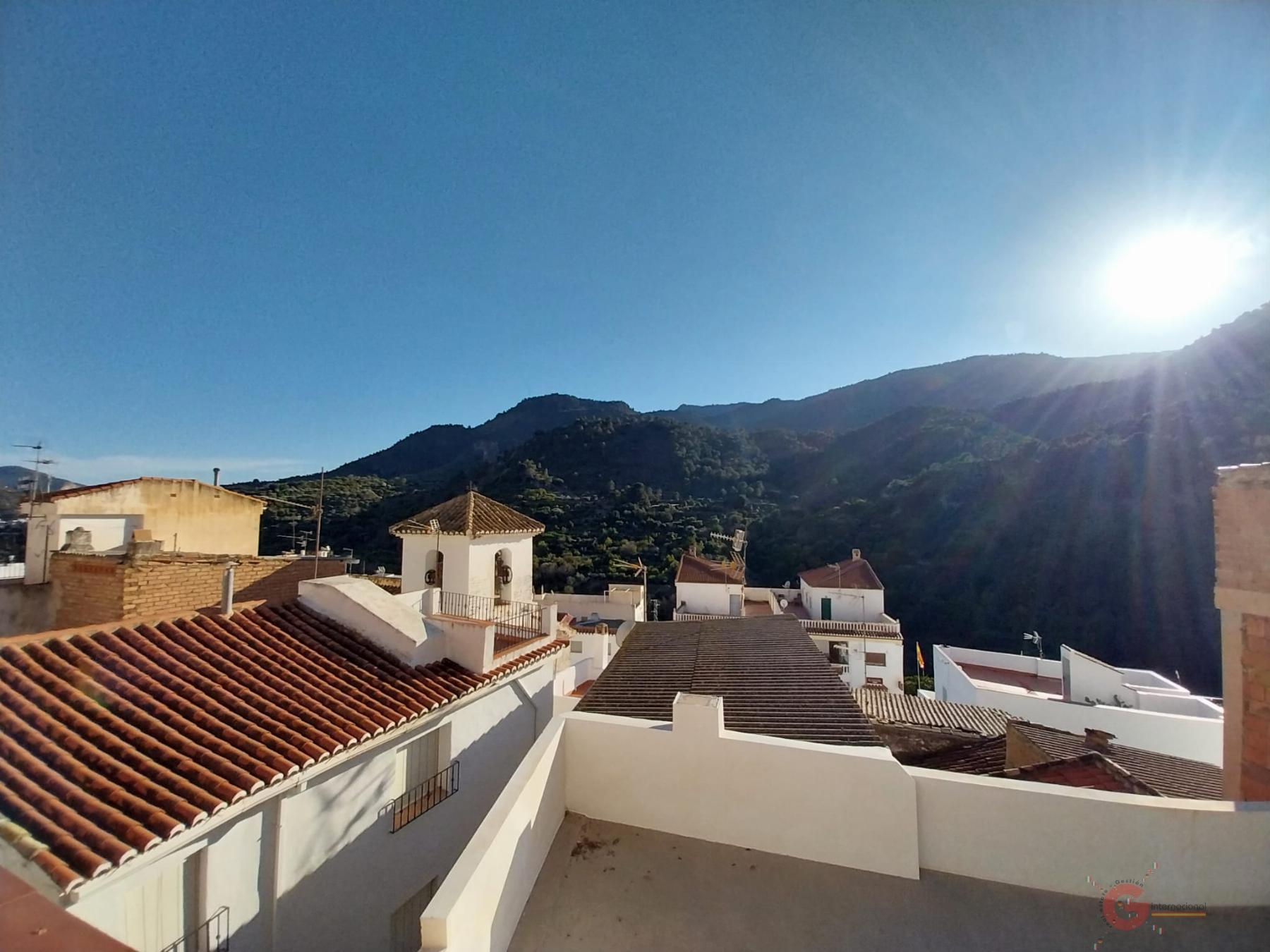 For sale of house in Guájar Faragüit