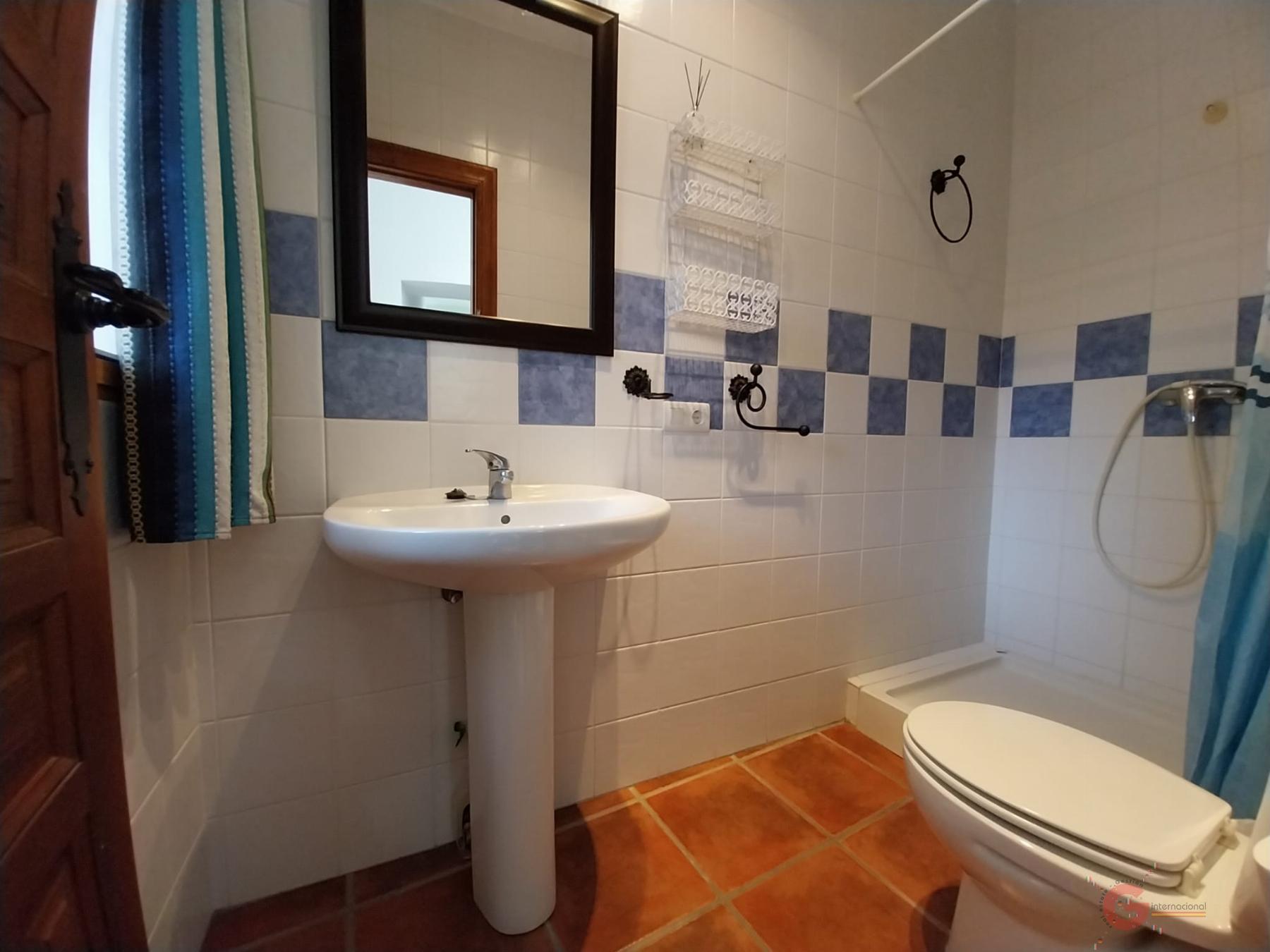For sale of house in Guájar Faragüit