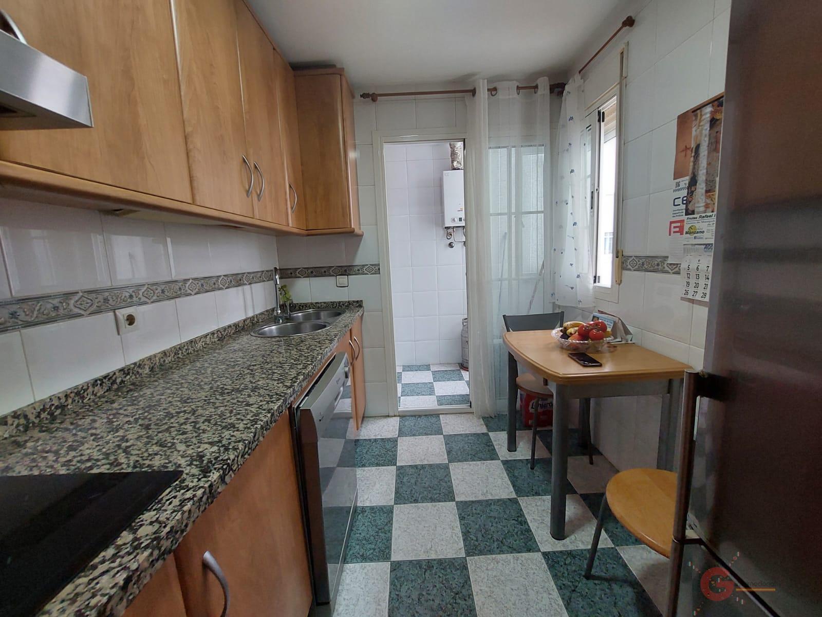 For sale of flat in Salobreña