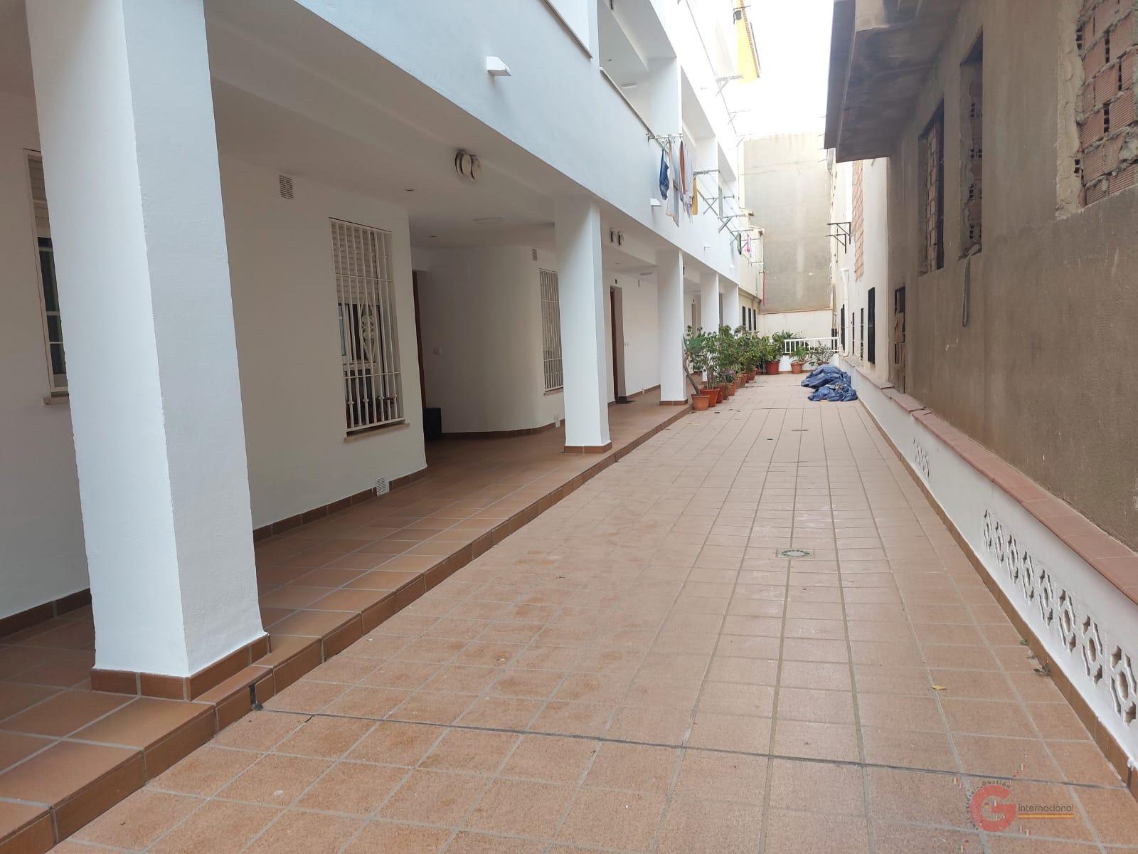 For sale of flat in Salobreña