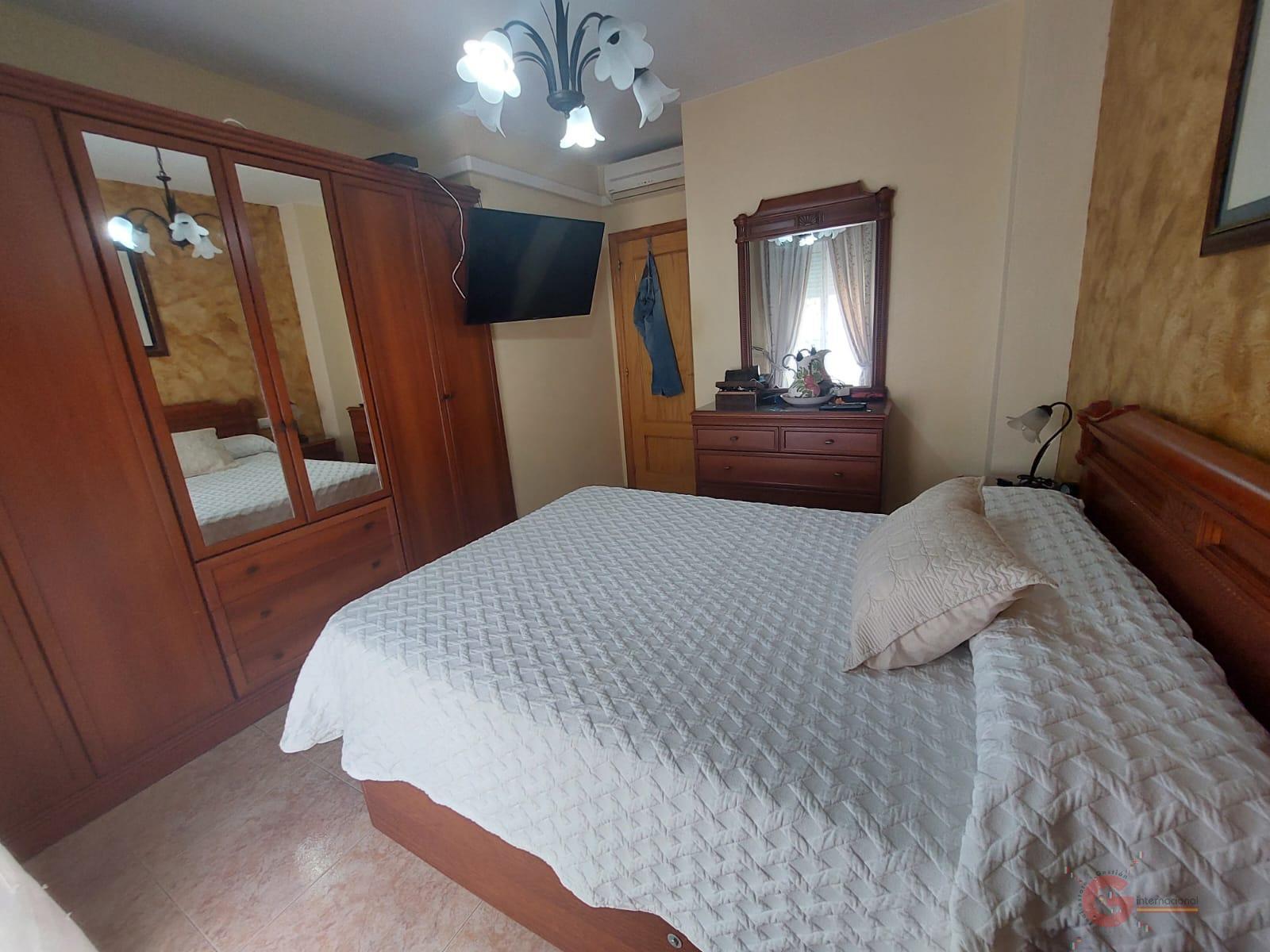 For sale of flat in Salobreña