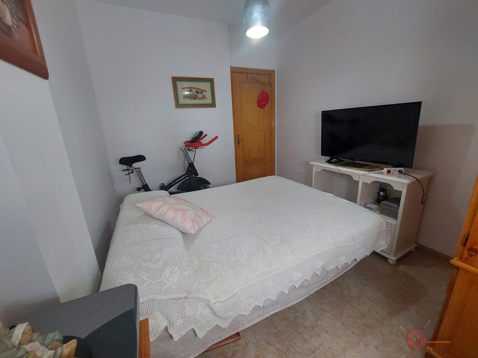 For sale of flat in Salobreña