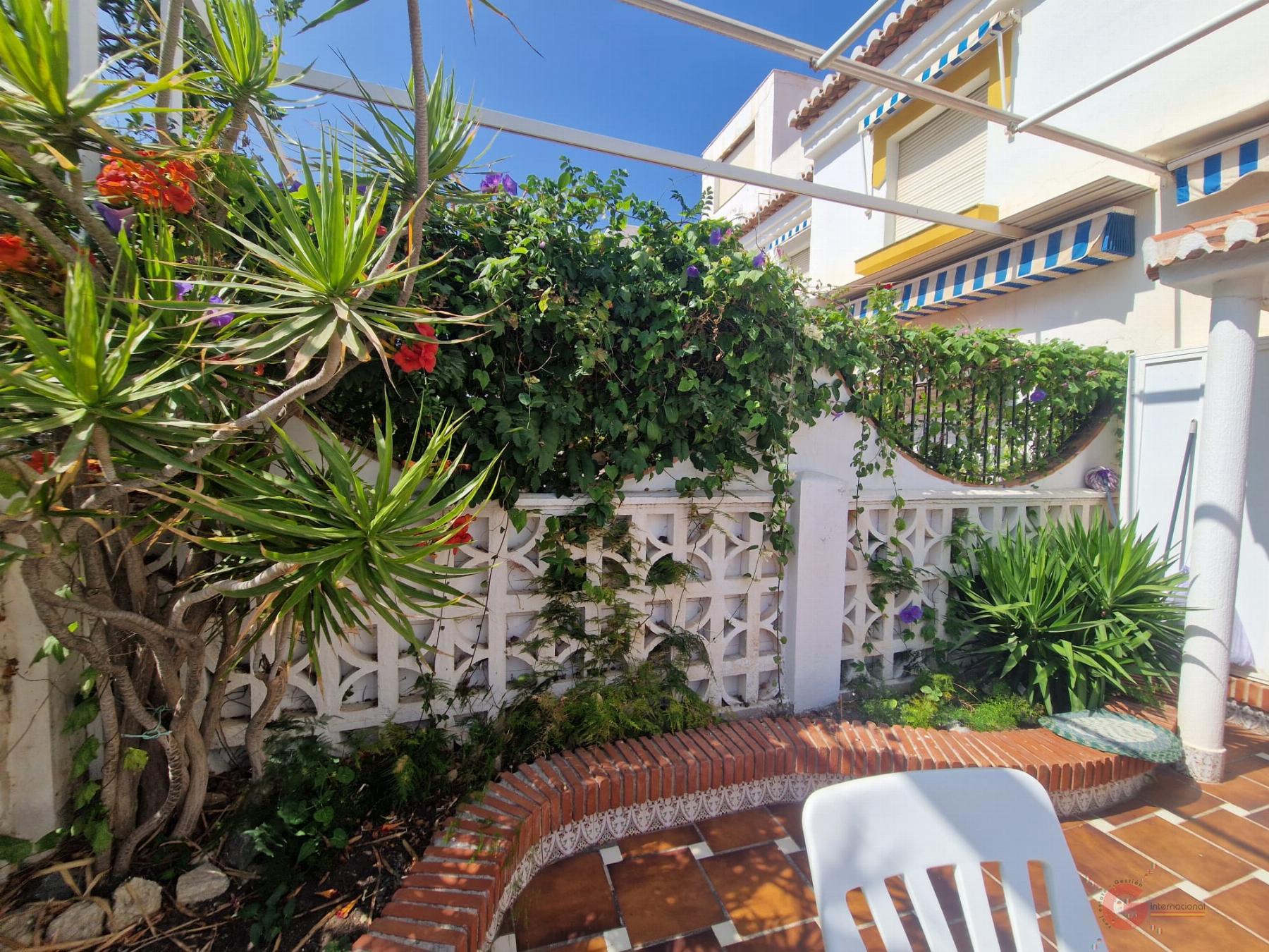 For sale of house in Salobreña