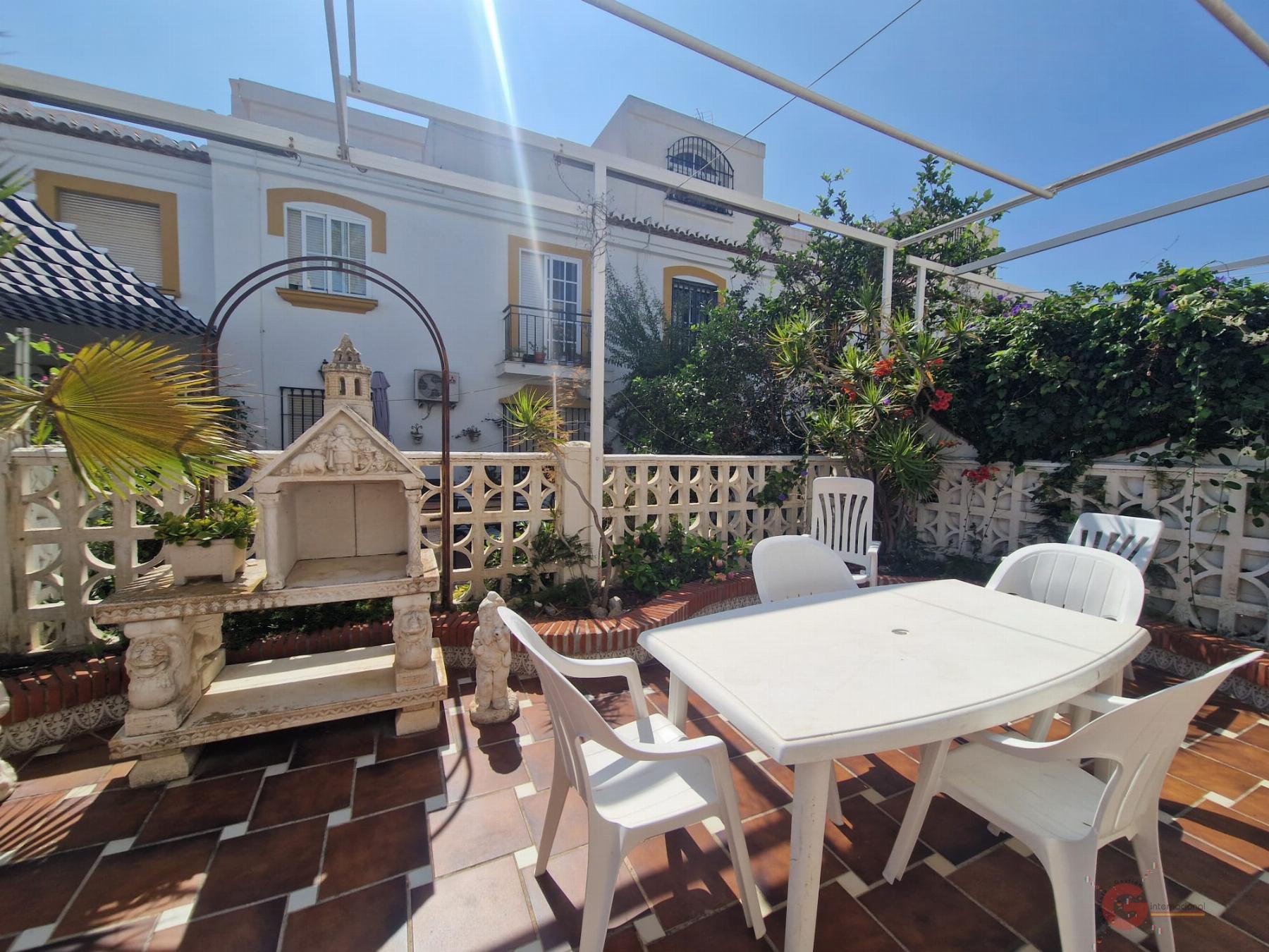 For sale of house in Salobreña