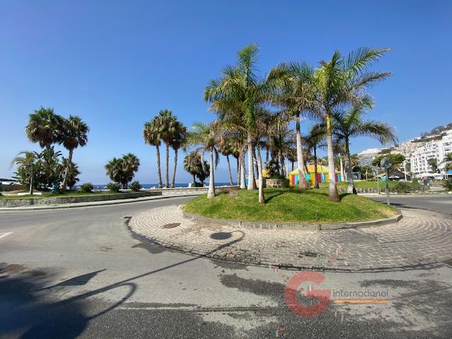 For sale of apartment in Almuñécar