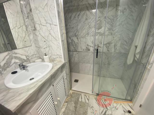 For sale of apartment in Almuñécar
