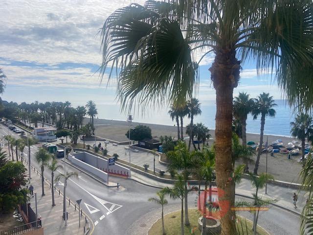 For sale of apartment in Almuñécar