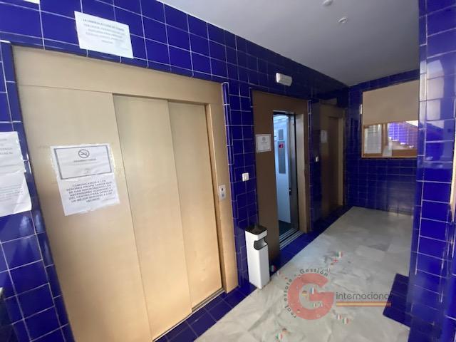 For sale of apartment in Almuñécar