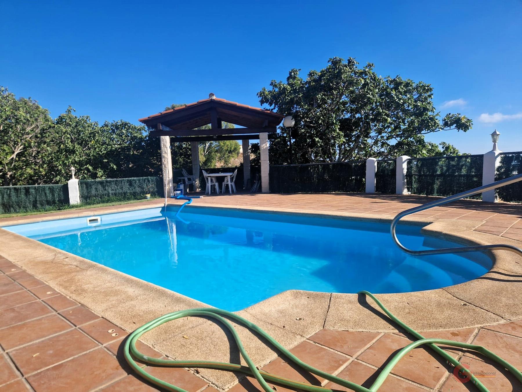 For sale of rural property in Motril