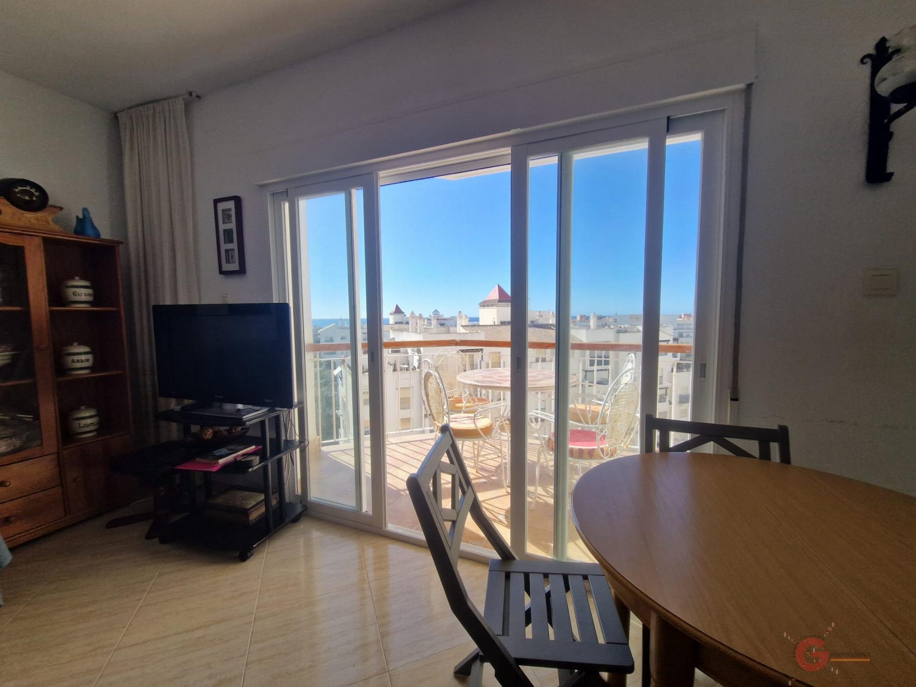 For sale of flat in Salobreña