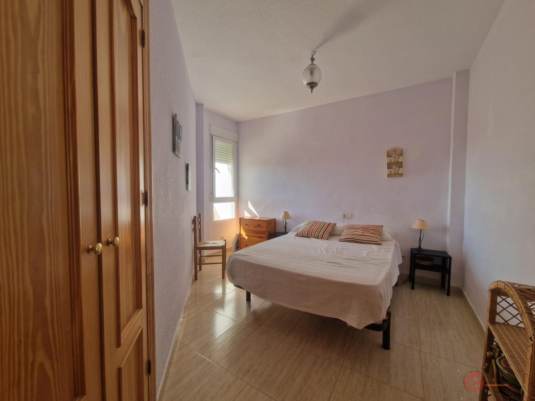 For sale of flat in Salobreña