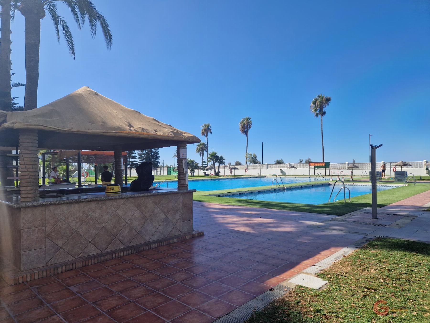 For sale of flat in Salobreña