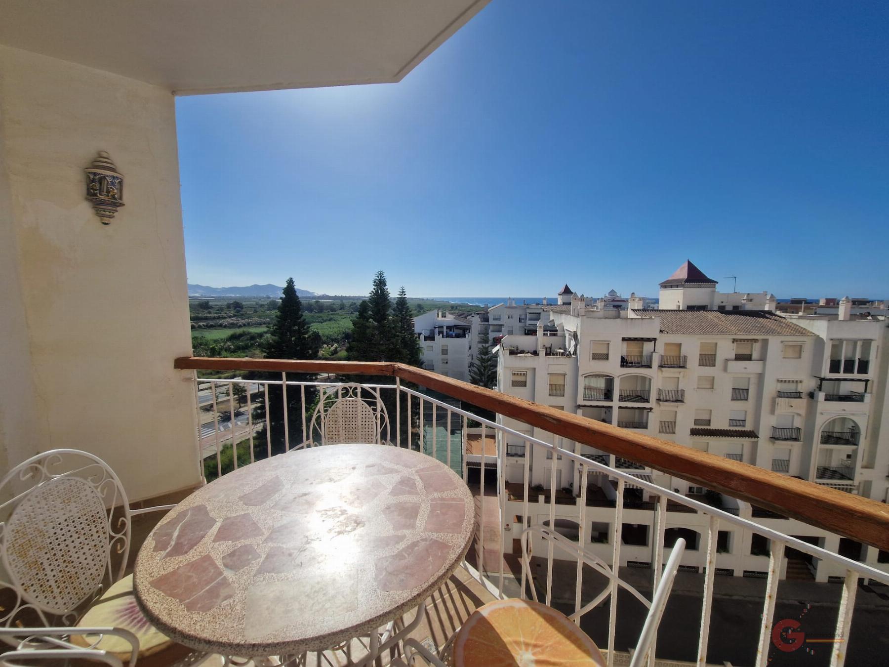 For sale of flat in Salobreña