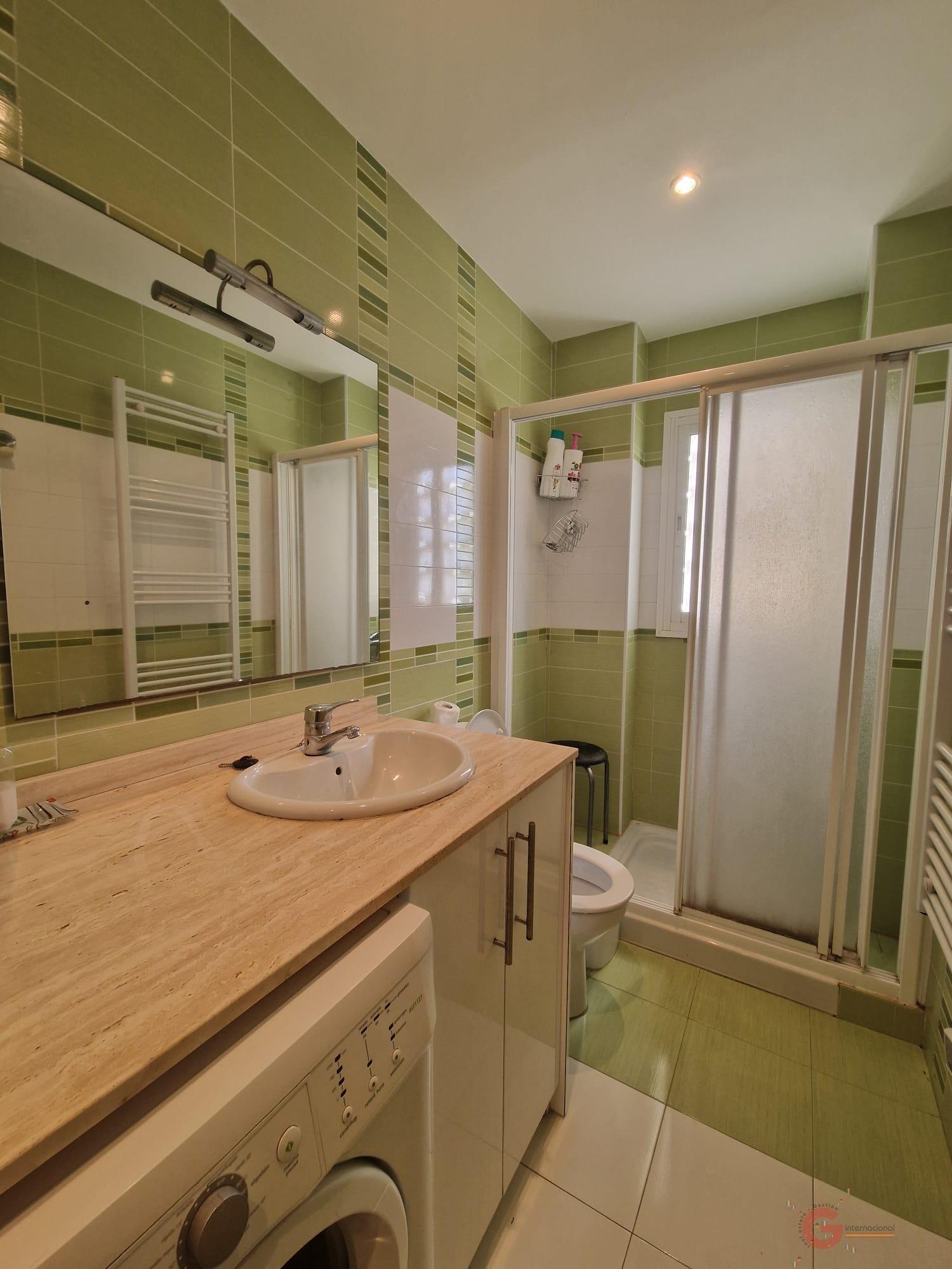 For sale of flat in Salobreña