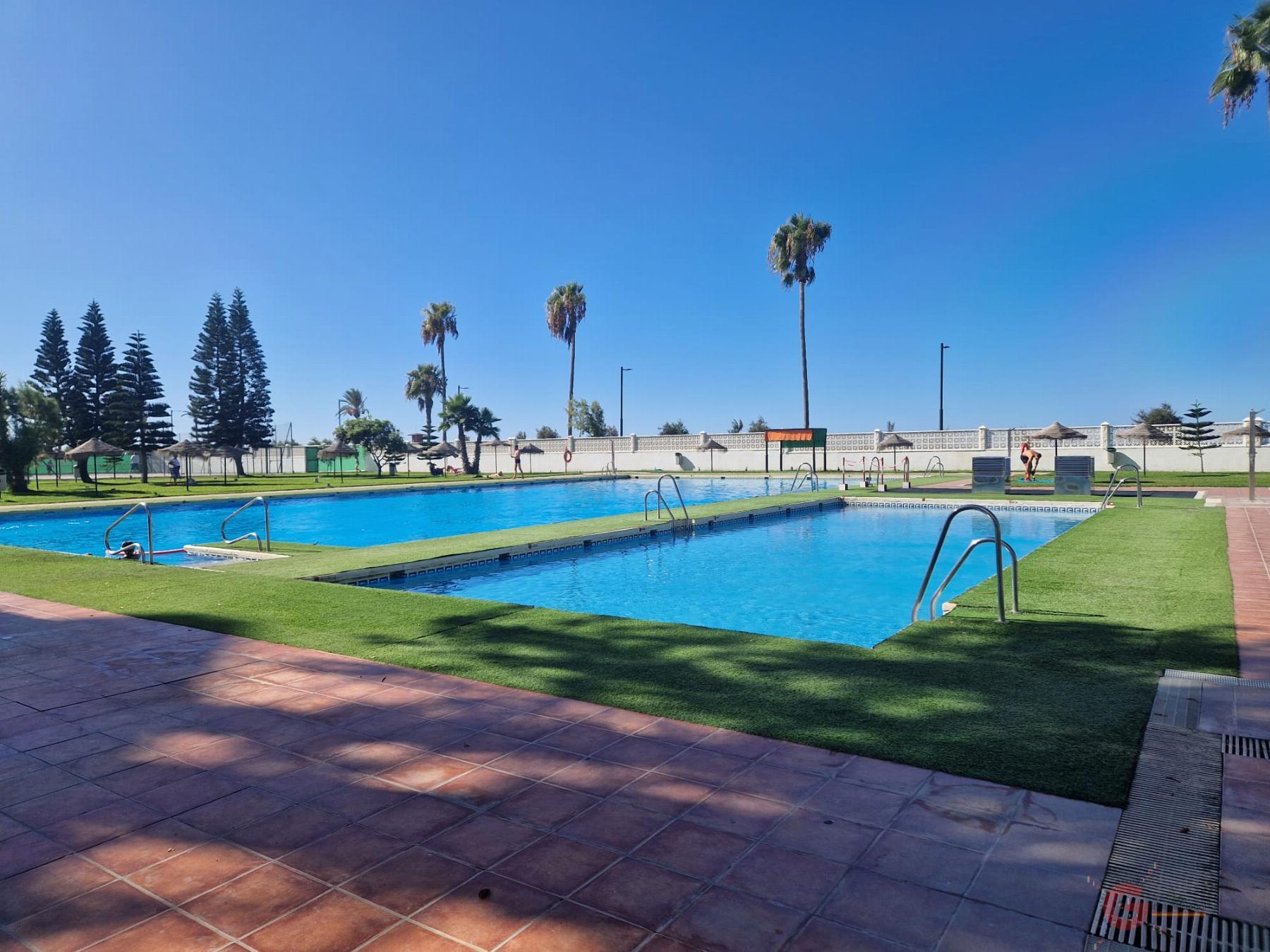 For sale of flat in Salobreña