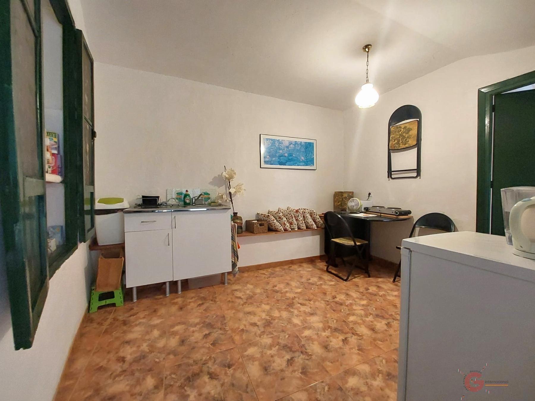 For sale of house in Vélez de Benaudalla
