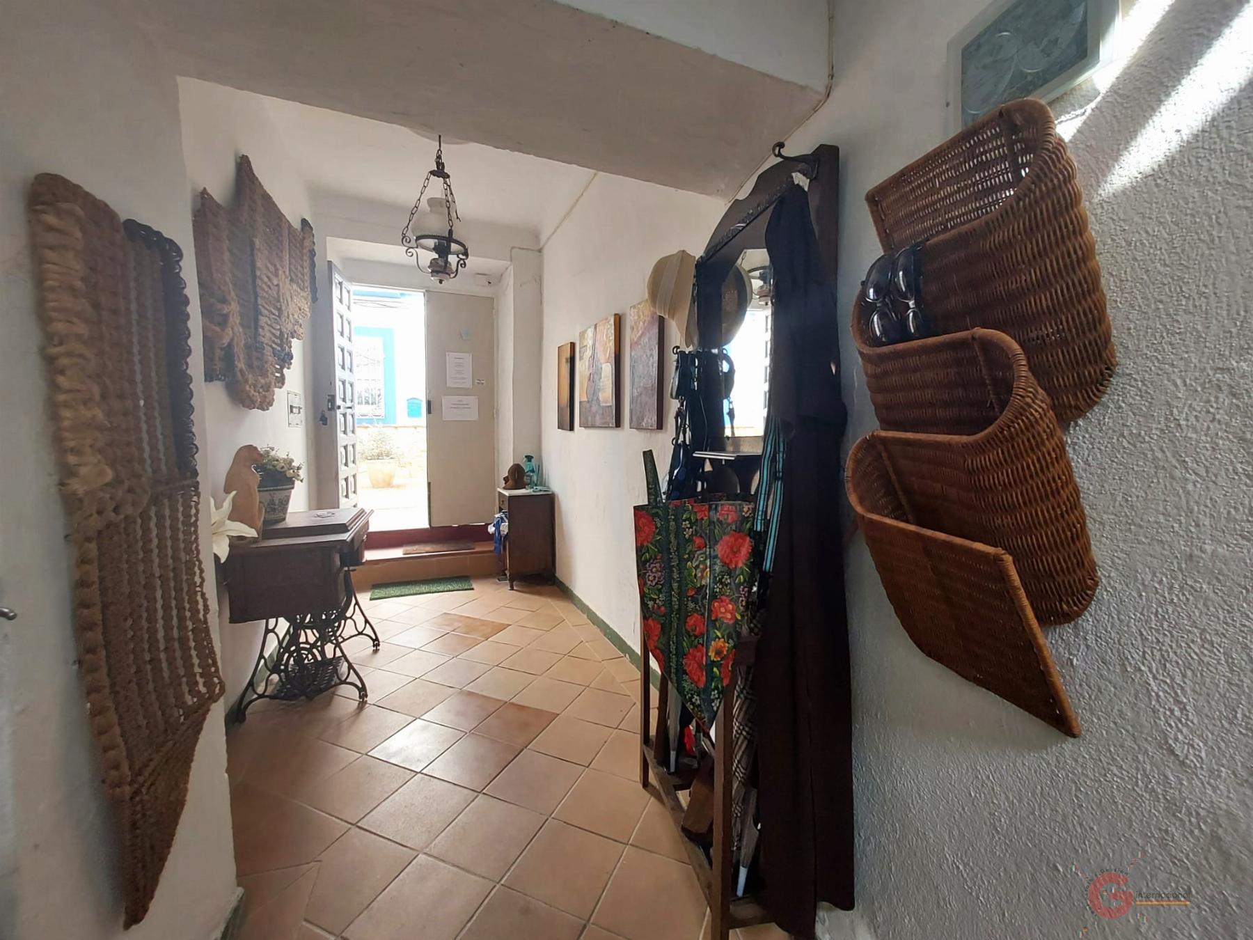 For sale of house in Vélez de Benaudalla