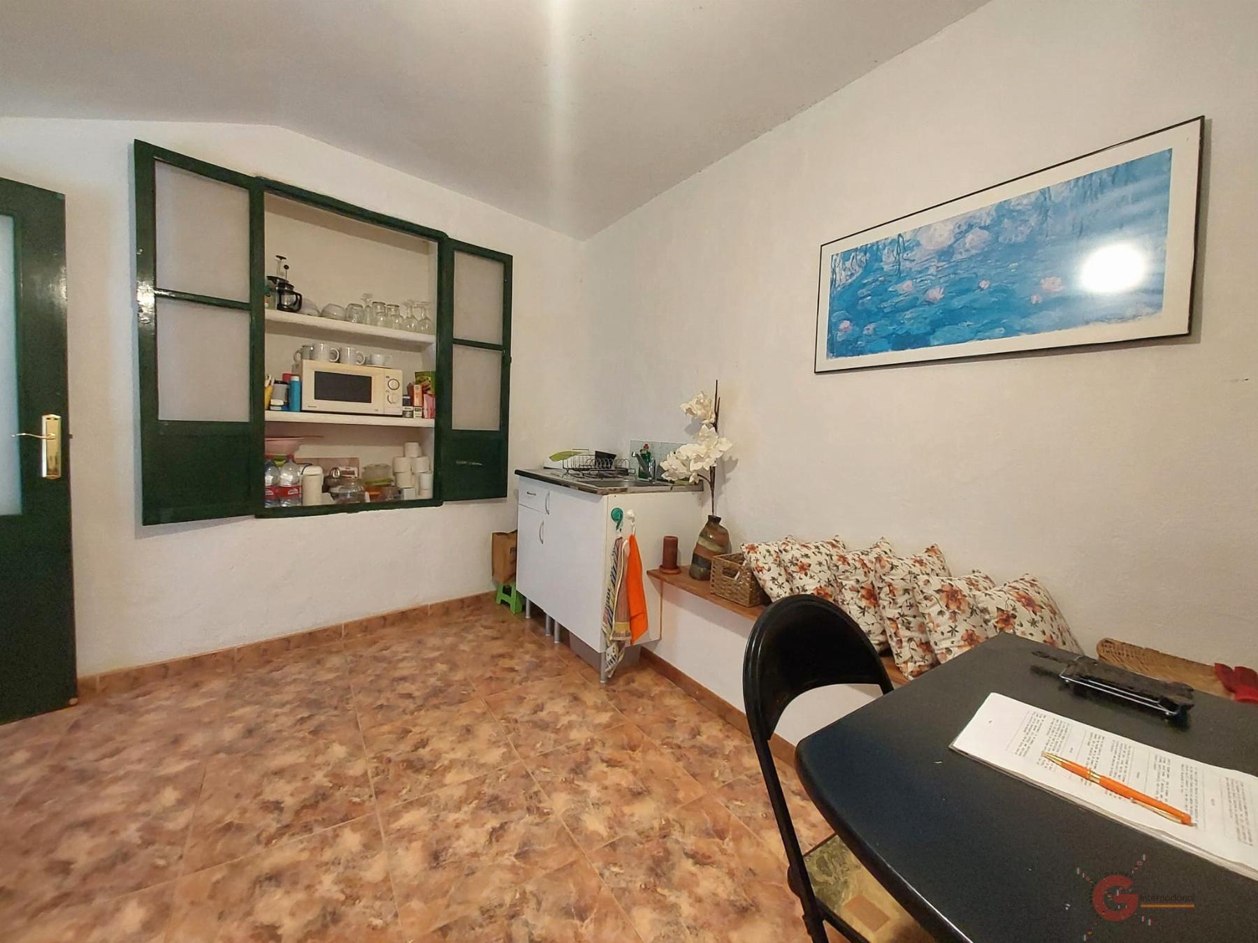 For sale of house in Vélez de Benaudalla