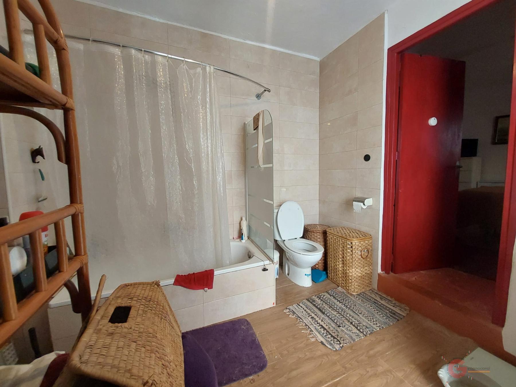 For sale of house in Vélez de Benaudalla