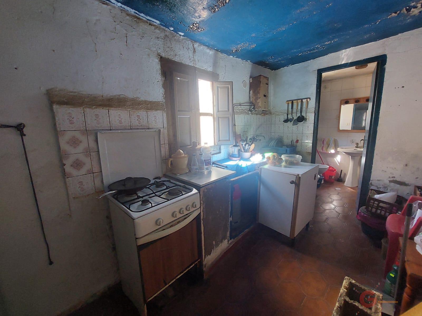 For sale of house in Salobreña