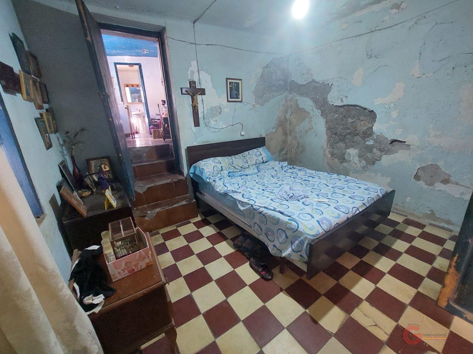For sale of house in Salobreña