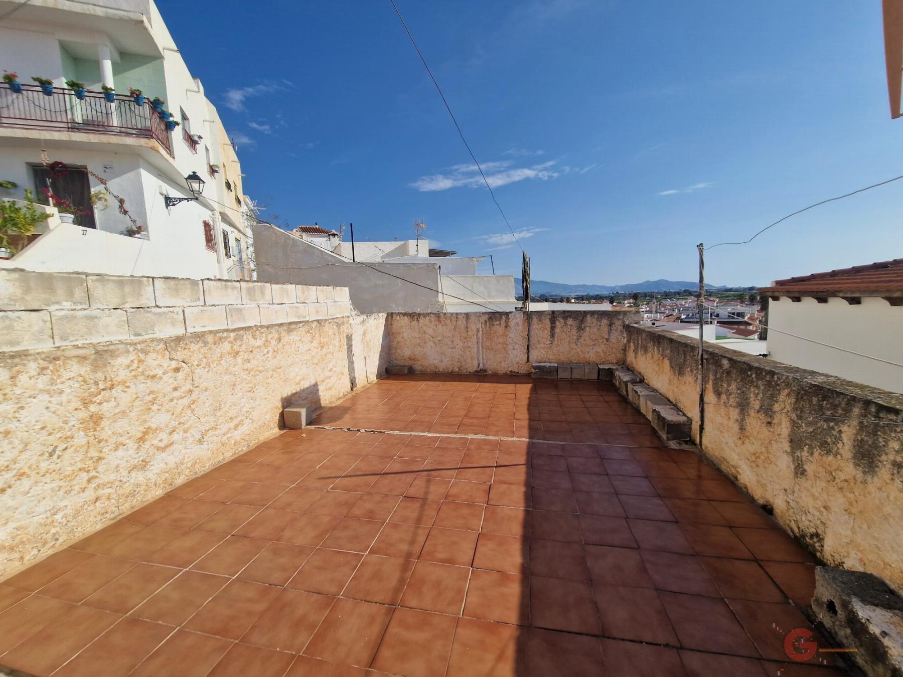 For sale of house in Salobreña
