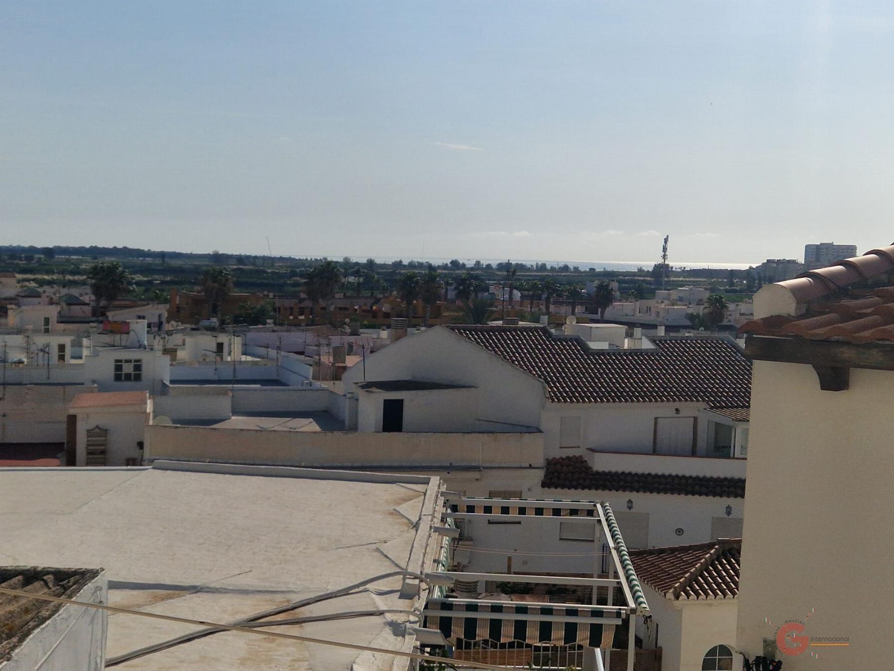 For sale of house in Salobreña