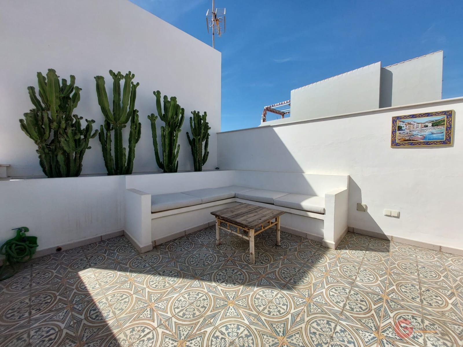 For sale of house in Caleta de Vélez