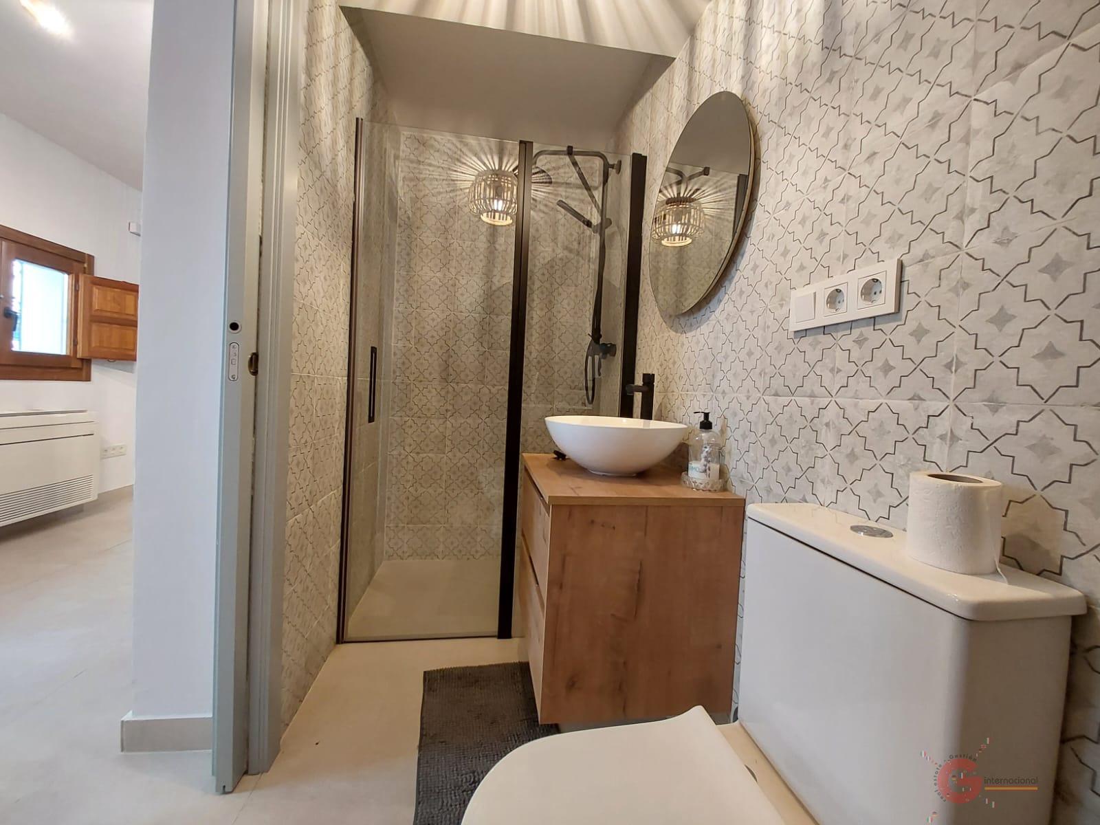 For sale of house in Caleta de Vélez