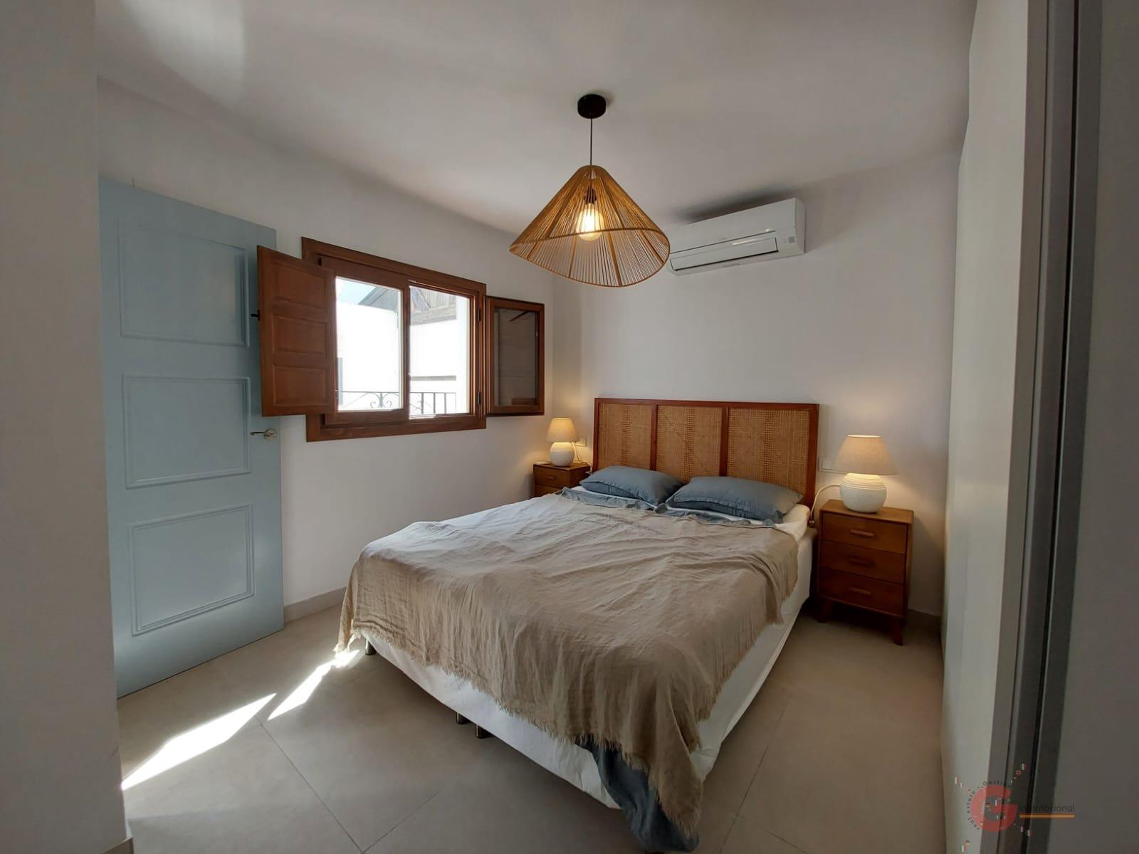 For sale of house in Caleta de Vélez