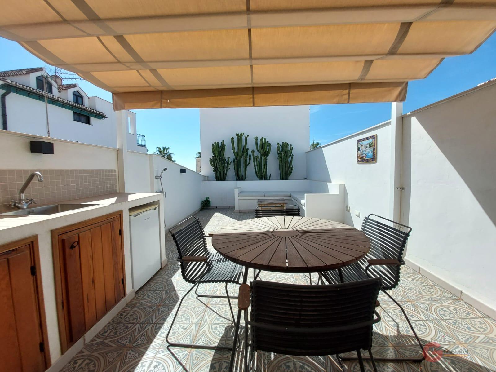 For sale of house in Caleta de Vélez