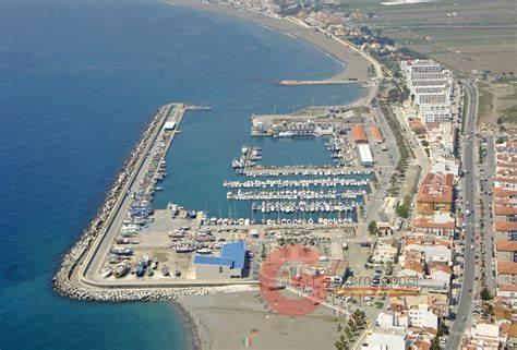 For sale of house in Caleta de Vélez