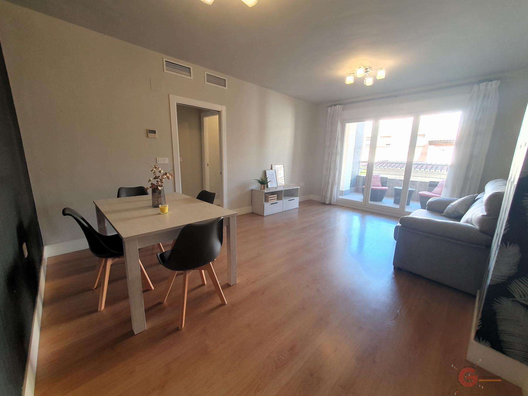 For sale of flat in Motril