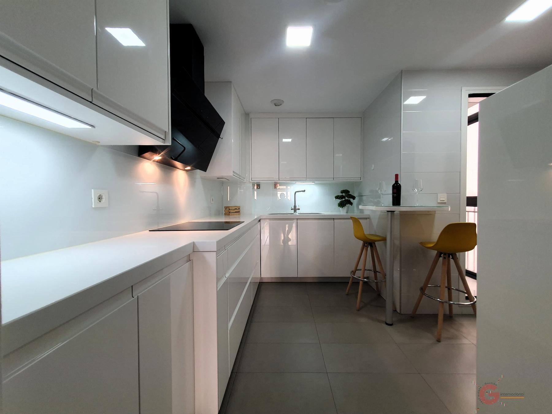 For sale of flat in Motril