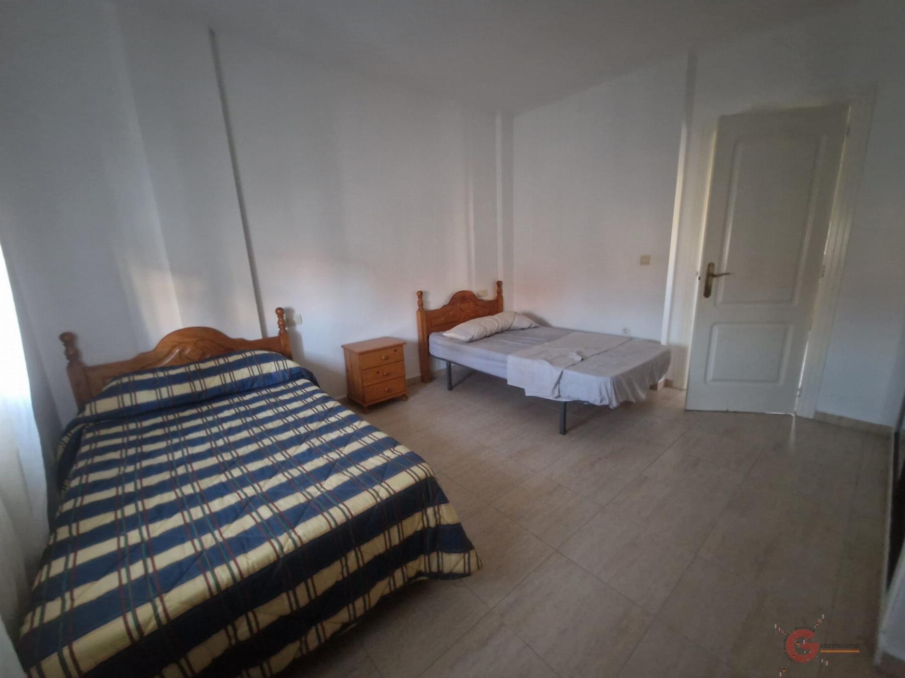 For sale of house in Salobreña