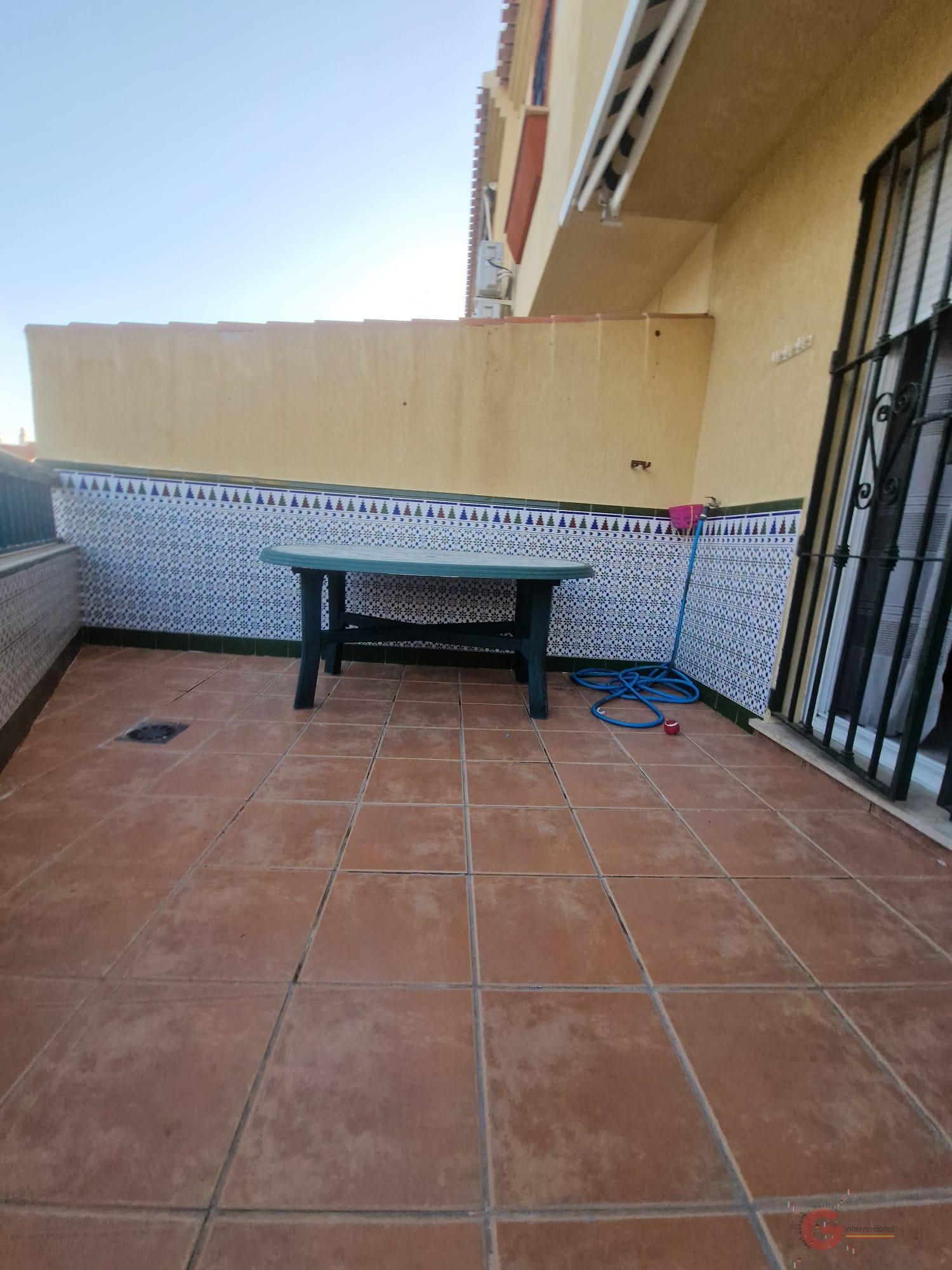 For sale of house in Salobreña