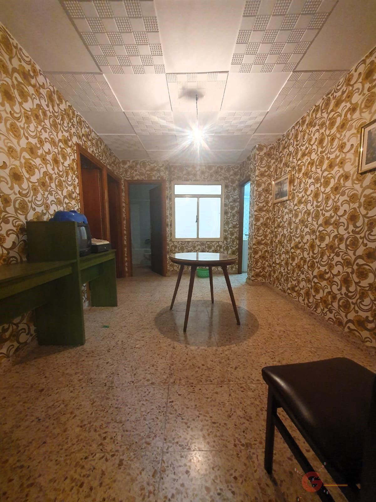 For sale of house in Lanjarón