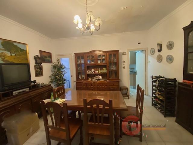 For sale of house in Vélez-Málaga