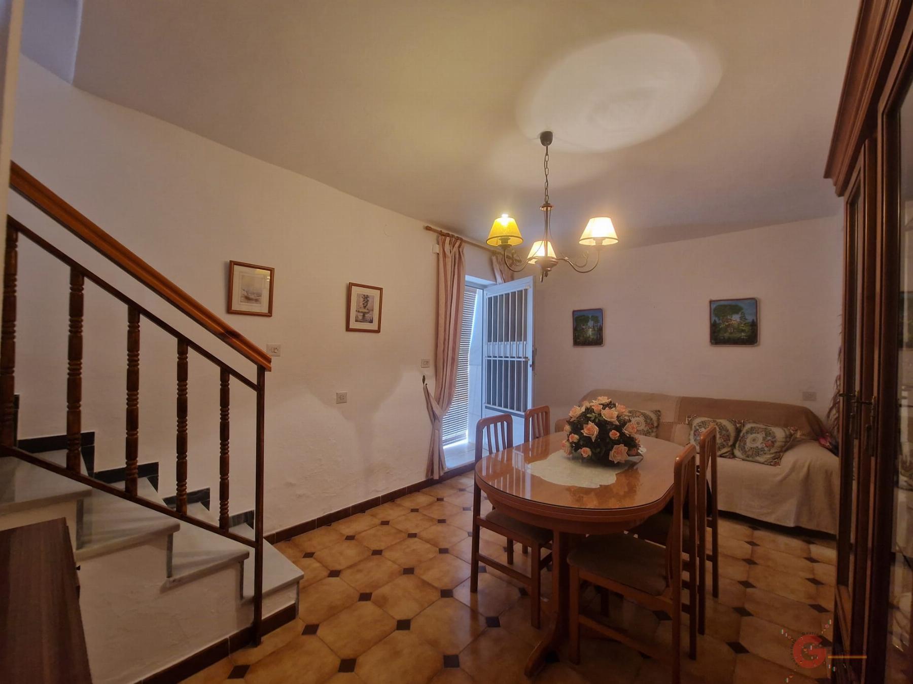 For sale of house in Molvízar