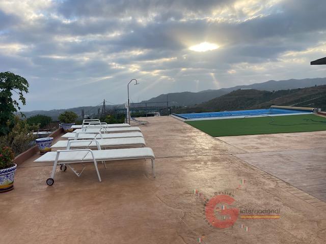For sale of rural property in Almayate Bajo