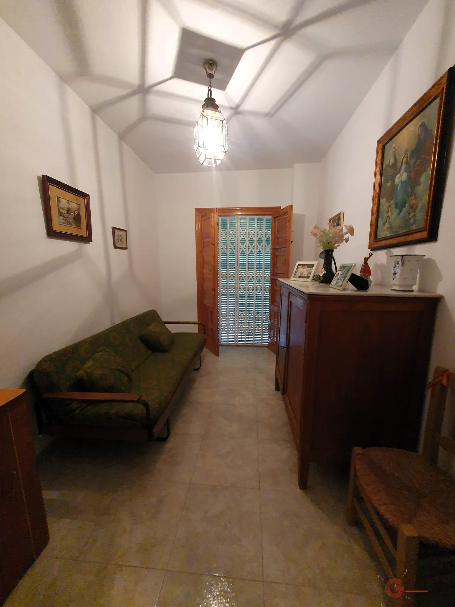 Venta de casa en Vélez de Benaudalla