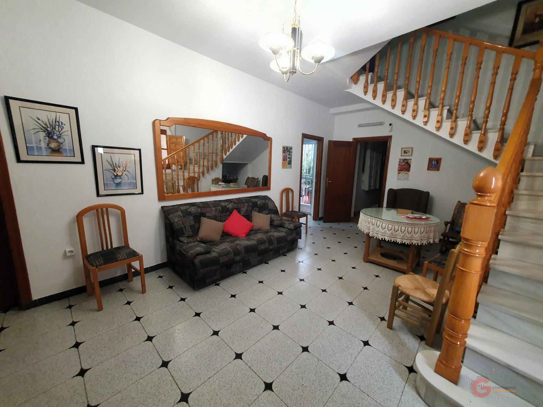 Venta de casa en Vélez de Benaudalla