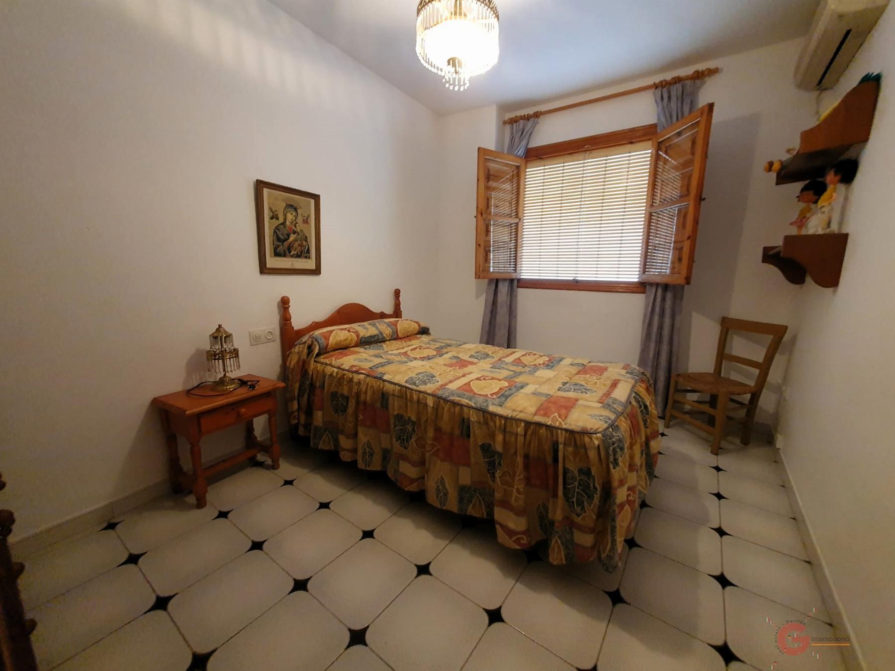 Venta de casa en Vélez de Benaudalla