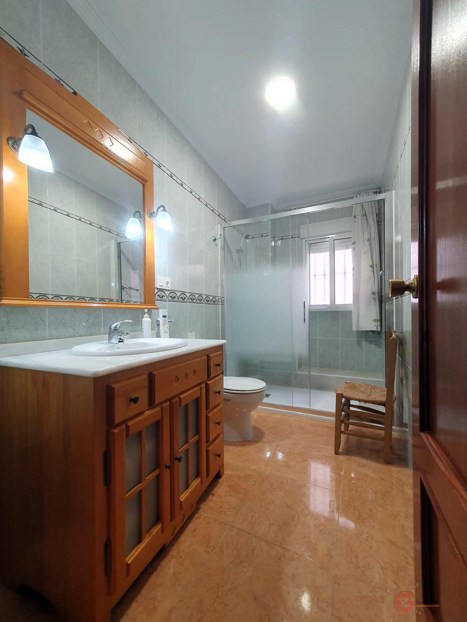 Venta de casa en Vélez de Benaudalla