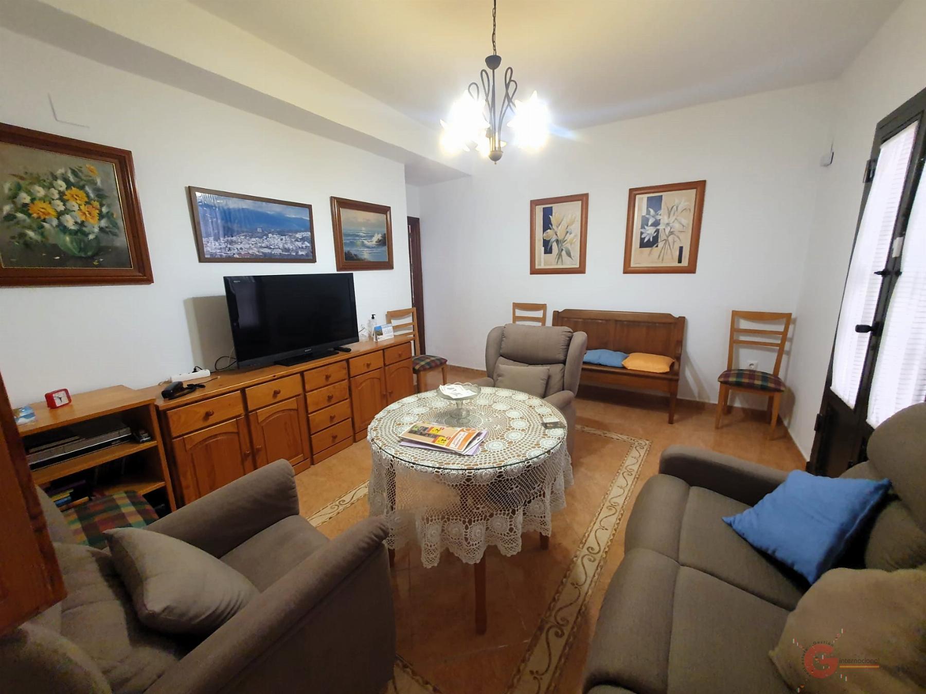 Venta de casa en Vélez de Benaudalla