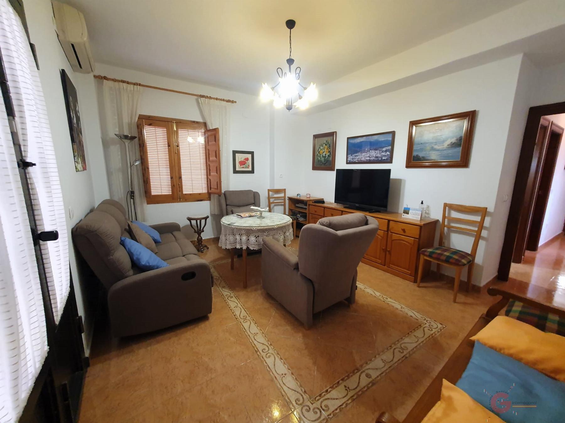 Venta de casa en Vélez de Benaudalla