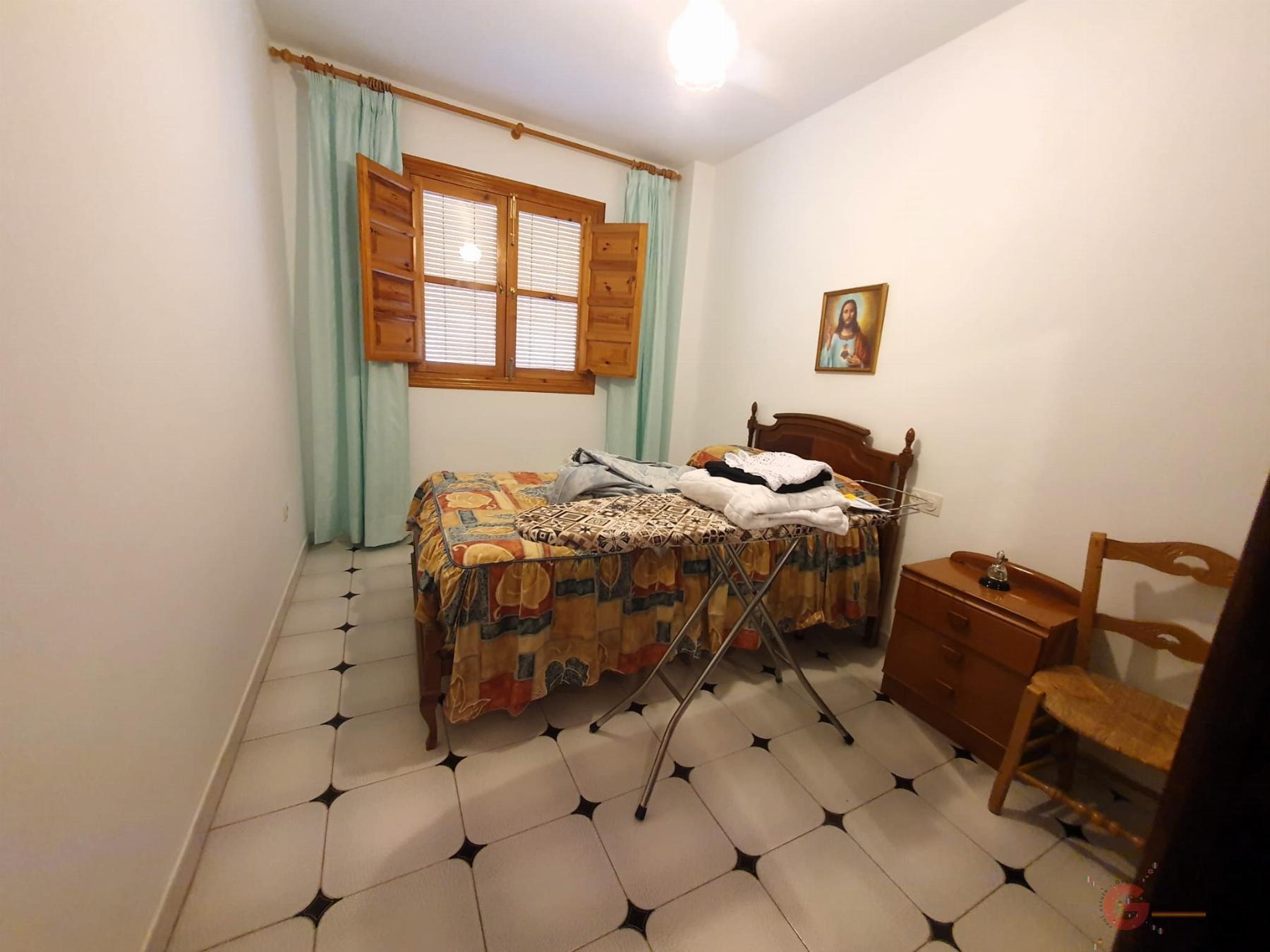 Venta de casa en Vélez de Benaudalla