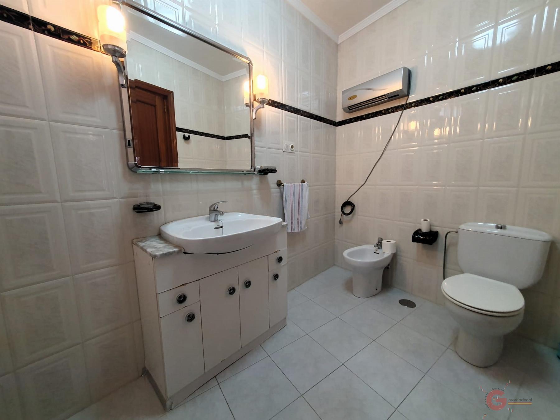 Venta de casa en Vélez de Benaudalla
