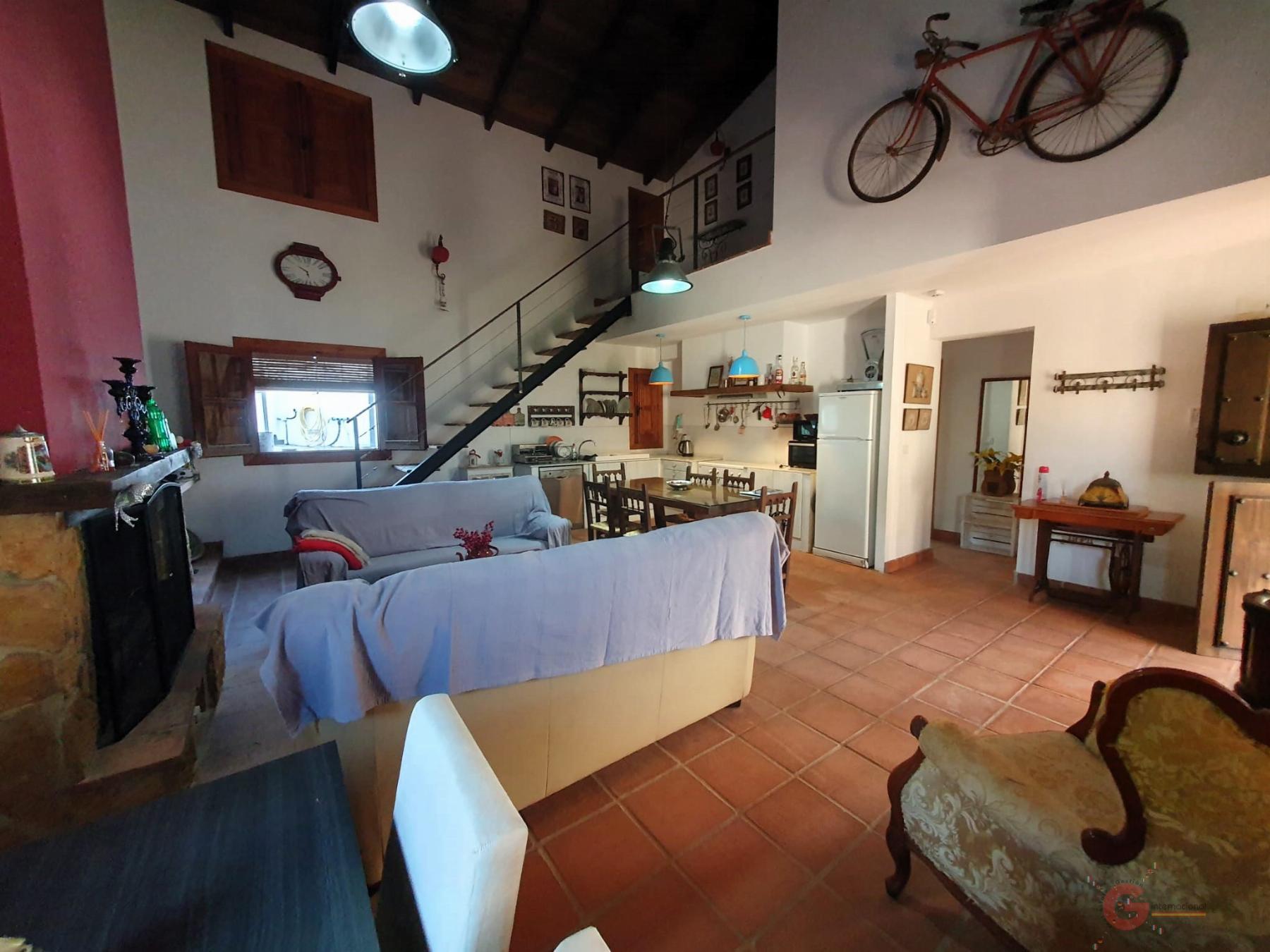 Venta de finca rústica en Vélez de Benaudalla